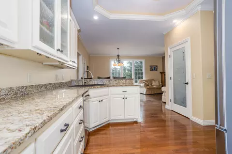 Kitchen - 2818 E Cherrybark St, Springfield, MO 65804 photo 3 of 3