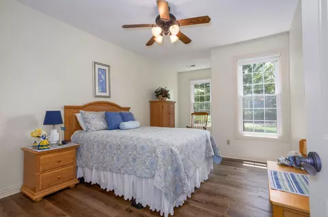 Bedroom - 2818 E Cherrybark St, Springfield, MO 65804 photo 4 of 5