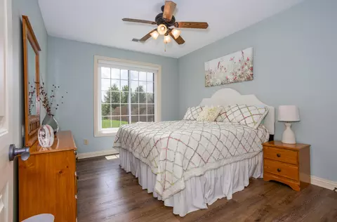 Bedroom - 2818 E Cherrybark St, Springfield, MO 65804 photo 5 of 5