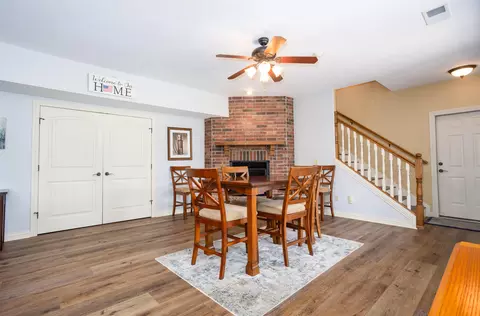 Dining - 2818 E Cherrybark St, Springfield, MO 65804 photo 4 of 5