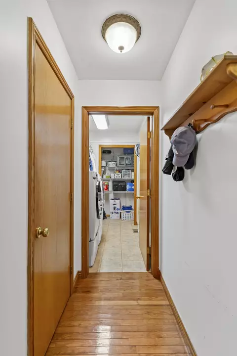 Entry Way - 3477 W Edgewood St, Springfield, MO 65807 photo 2 of 4