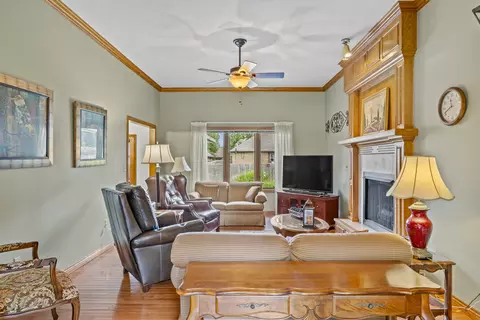 Living - 3477 W Edgewood St, Springfield, MO 65807 photo 1 of 4