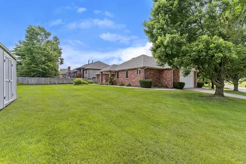 Exterior - 3477 W Edgewood St, Springfield, MO 65807 photo 4 of 12