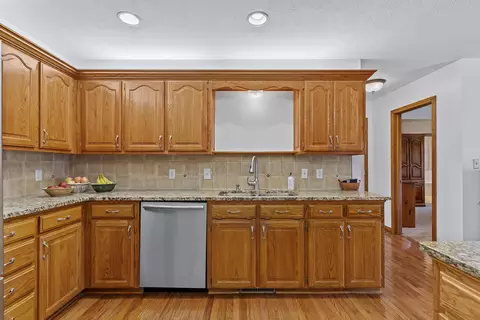 Kitchen - 3477 W Edgewood St, Springfield, MO 65807 photo 3 of 5