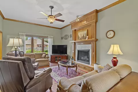 Living - 3477 W Edgewood St, Springfield, MO 65807 photo 2 of 4