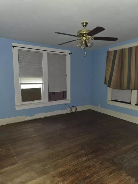 115 N Locust St, Buffalo, MO 65622 photo 9