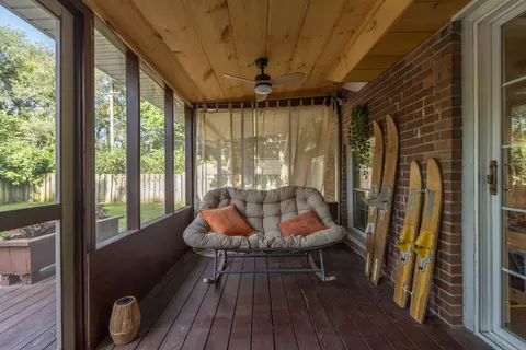 Exterior - 718 E University St, Springfield, MO 65807 photo 17 of 24