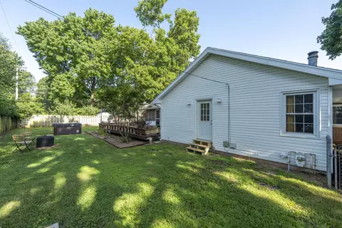Exterior - 718 E University St, Springfield, MO 65807 photo 12 of 24