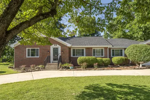 Exterior - 718 E University St, Springfield, MO 65807 photo 2 of 24
