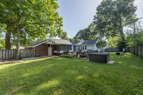 Exterior - 718 E University St, Springfield, MO 65807 photo 6 of 24