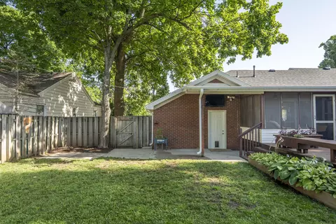 Exterior - 718 E University St, Springfield, MO 65807 photo 7 of 24