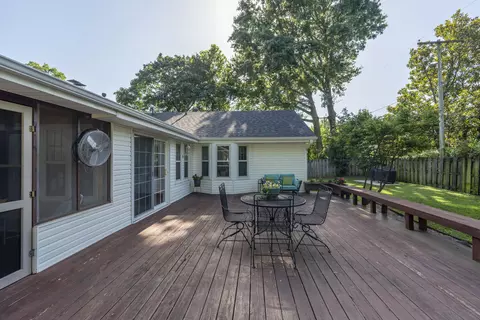 Exterior - 718 E University St, Springfield, MO 65807 photo 14 of 24