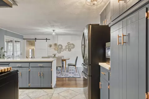 Kitchen - 718 E University St, Springfield, MO 65807 photo 5 of 7