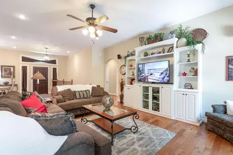 Living - 245 N Ridge Pl, Branson, MO 65616 photo 3 of 3