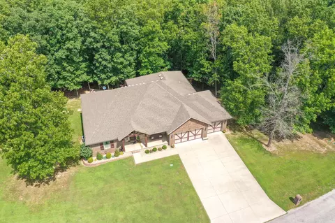 View/Area - 245 N Ridge Pl, Branson, MO 65616 photo 1 of 5