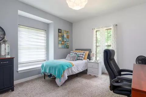 Bedroom - 245 N Ridge Pl, Branson, MO 65616 photo 2 of 5