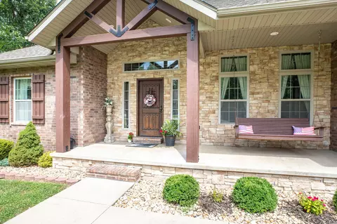 Exterior - 245 N Ridge Pl, Branson, MO 65616 photo 4 of 13