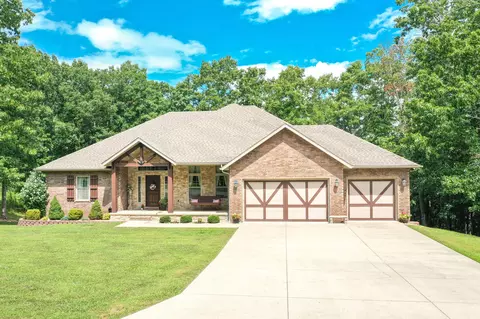 Exterior - 245 N Ridge Pl, Branson, MO 65616 photo 3 of 13