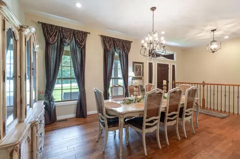 Dining - 245 N Ridge Pl, Branson, MO 65616 photo 2 of 2