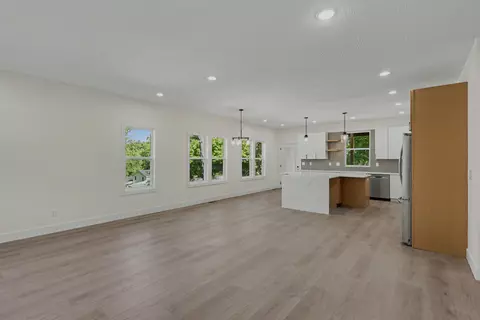 Living - 206 S 8th Ave, Ozark, MO 65721 photo 3 of 5