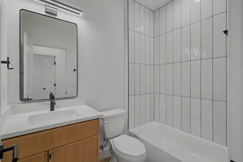 Bath - 206 S 8th Ave, Ozark, MO 65721 photo 1 of 8