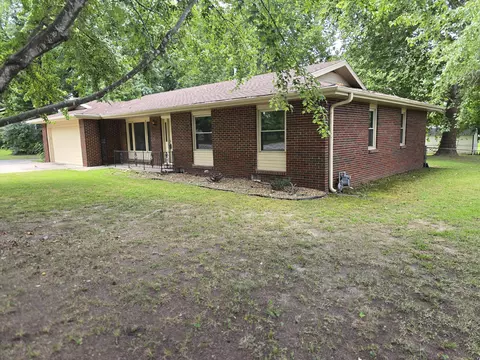 Exterior - 4321 S Ridgecrest Dr, Springfield, MO 65810 photo 3 of 17
