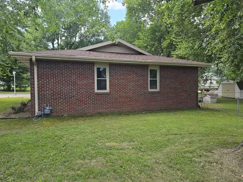 Exterior - 4321 S Ridgecrest Dr, Springfield, MO 65810 photo 4 of 17