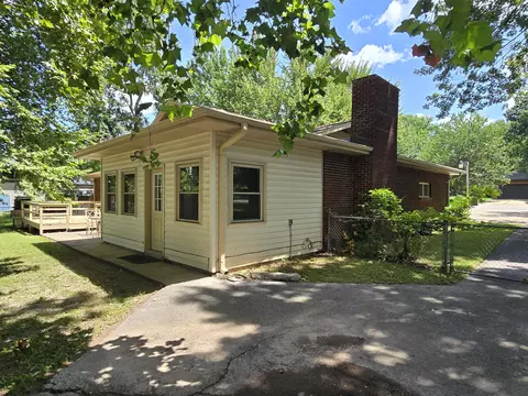 Exterior - 4321 S Ridgecrest Dr, Springfield, MO 65810 photo 8 of 17