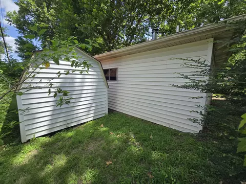 Exterior - 4321 S Ridgecrest Dr, Springfield, MO 65810 photo 14 of 17