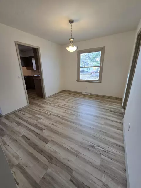 Dining - 4321 S Ridgecrest Dr, Springfield, MO 65810 photo 1 of 1