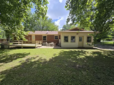 Exterior - 4321 S Ridgecrest Dr, Springfield, MO 65810 photo 7 of 17