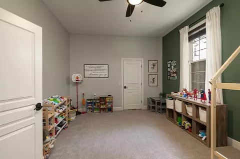 Bedroom - 5105 S Nettleton Ave, Springfield, MO 65810 photo 3 of 6