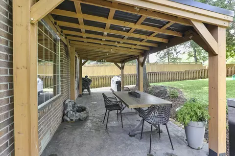 Exterior - 5105 S Nettleton Ave, Springfield, MO 65810 photo 4 of 9