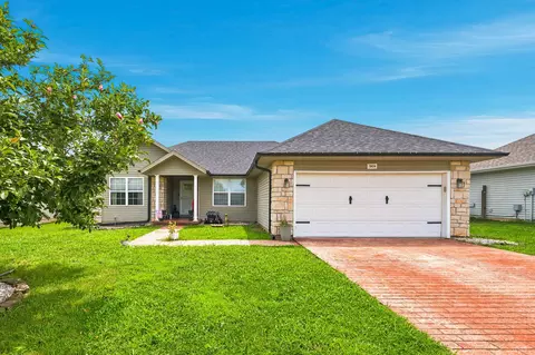 5414 W Lombard St, Springfield, MO 65802