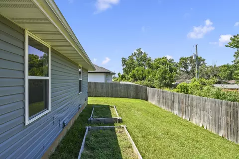 Exterior - 547 Hudson Ave, Republic, MO 65738 photo 4 of 7