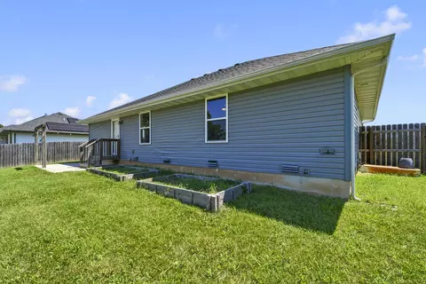Exterior - 547 Hudson Ave, Republic, MO 65738 photo 5 of 7