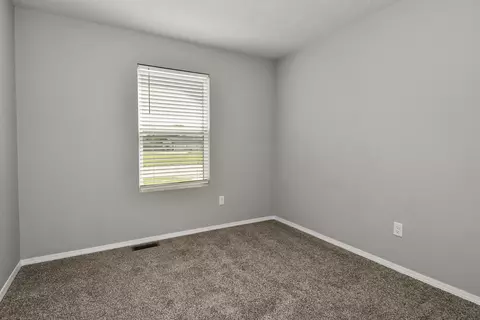 Bedroom - 547 Hudson Ave, Republic, MO 65738 photo 2 of 5