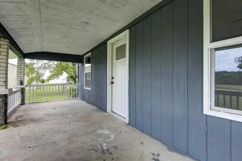 Exterior - 42779 State Highway 413, Crane, MO 65633 photo 2 of 5