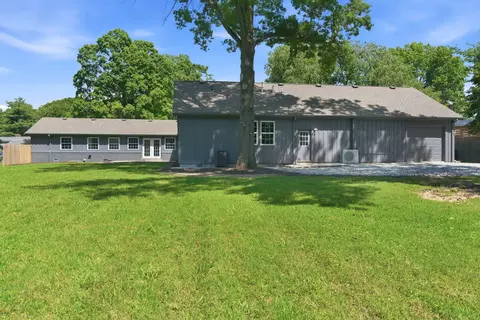 Exterior - 6308 S Glenridge Dr, Springfield, MO 65804 photo 5 of 8