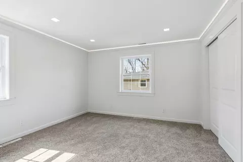 Bedroom - 6308 S Glenridge Dr, Springfield, MO 65804 photo 4 of 4