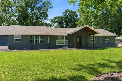 Exterior - 6308 S Glenridge Dr, Springfield, MO 65804 photo 2 of 8