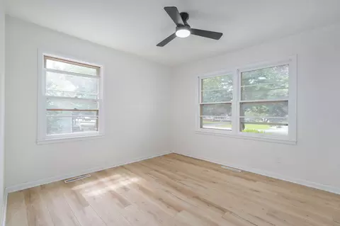 Bedroom - 1012 E Morningside St, Springfield, MO 65807 photo 2 of 4
