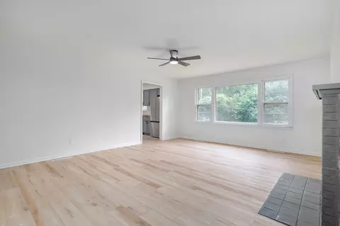 Living - 1012 E Morningside St, Springfield, MO 65807 photo 3 of 3