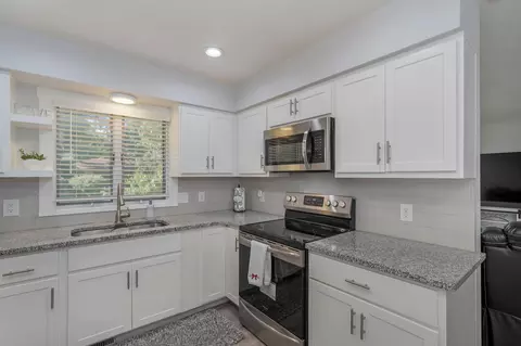 Kitchen - 1037 W Lindberg St, Springfield, MO 65807 photo 2 of 2