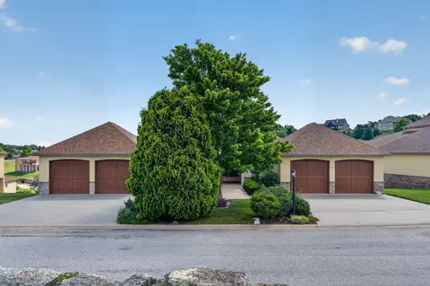 126 Monte Cristo Dr, Hollister, MO 65672