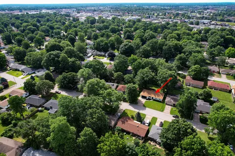 View/Area - 736 E Greenwood St, Springfield, MO 65807 photo 2 of 2