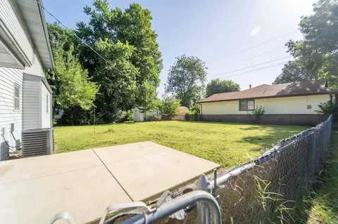 Exterior - 5486 S Clay Ave, Springfield, MO 65810 photo 5 of 7
