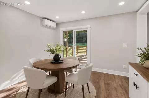 Dining - 2900 W Lombard St, Springfield, MO 65802 photo 2 of 2