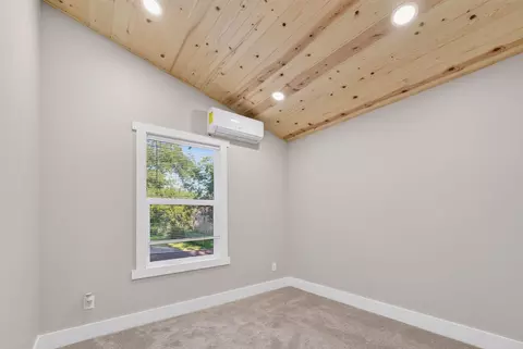 Bedroom - 2900 W Lombard St, Springfield, MO 65802 photo 5 of 6
