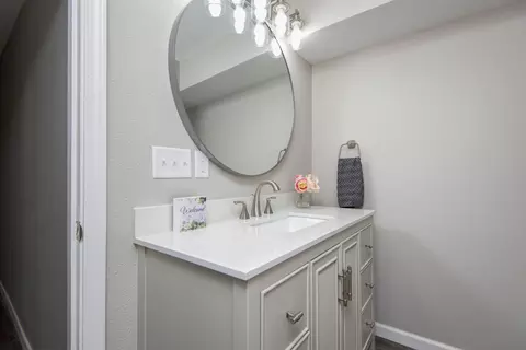 Bath - 3440 S Delaware Ave #118, Springfield, MO 65804 photo 5 of 5